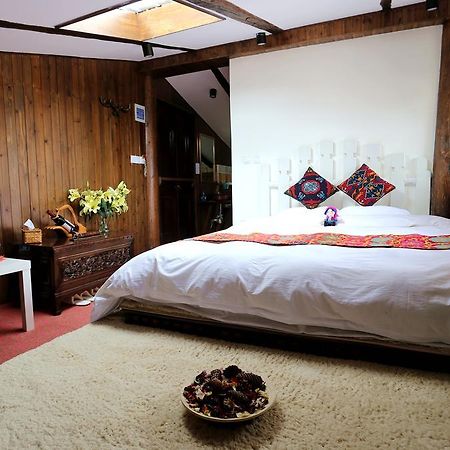 Shangri-La Mid - Mountain Homestay Екстер'єр фото