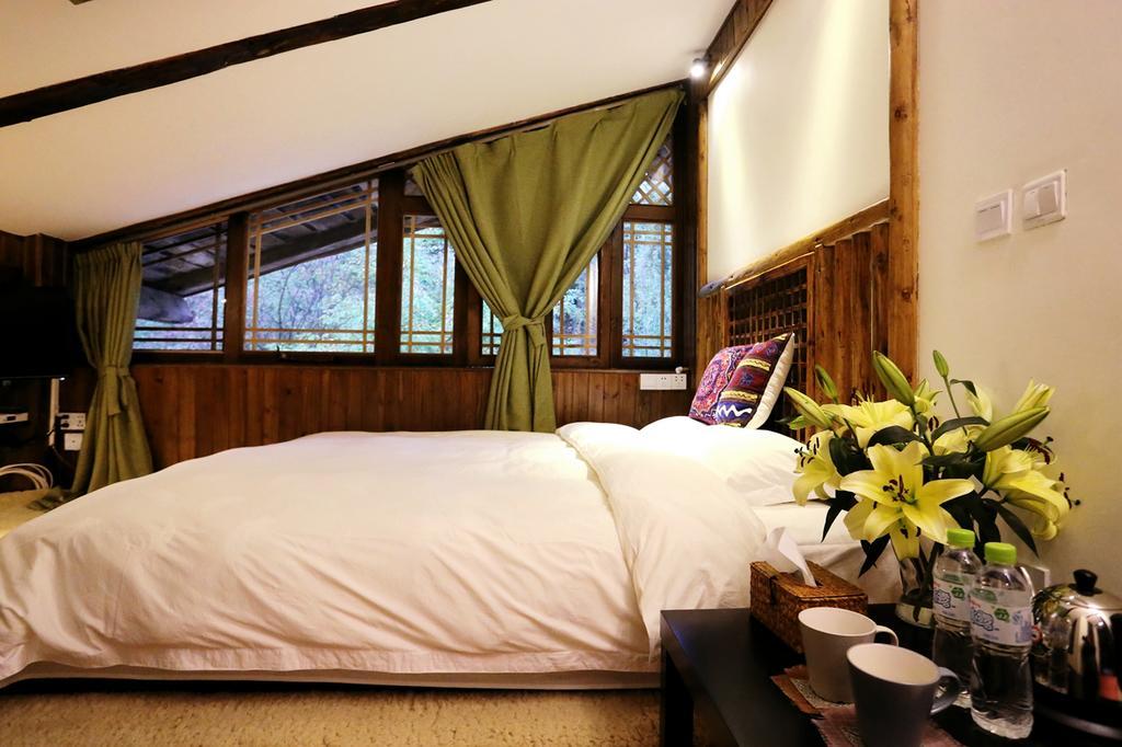 Shangri-La Mid - Mountain Homestay Екстер'єр фото